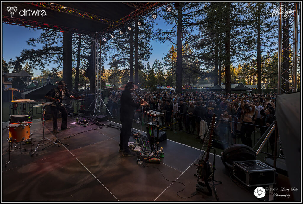Dirtwire perform at The Hangar Taproom and Bottle Shop in Lake Tahoe. 2026. Photo: Larry Sabo