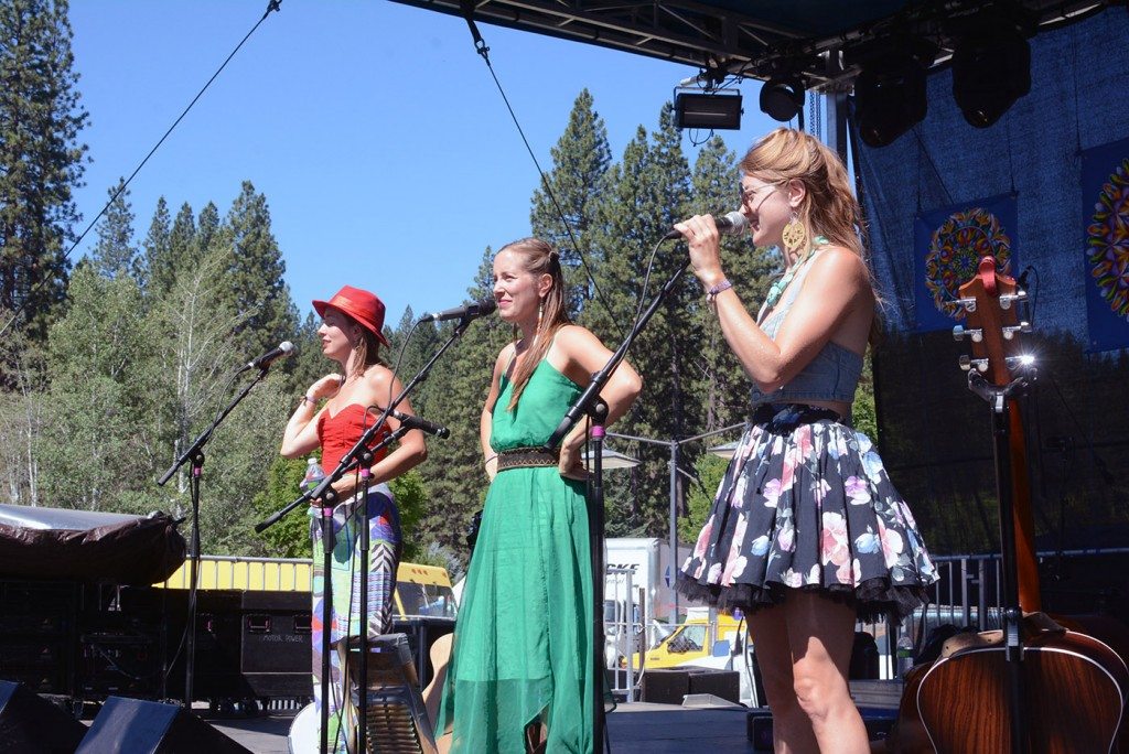 T Sisters Tahoe Onstage
