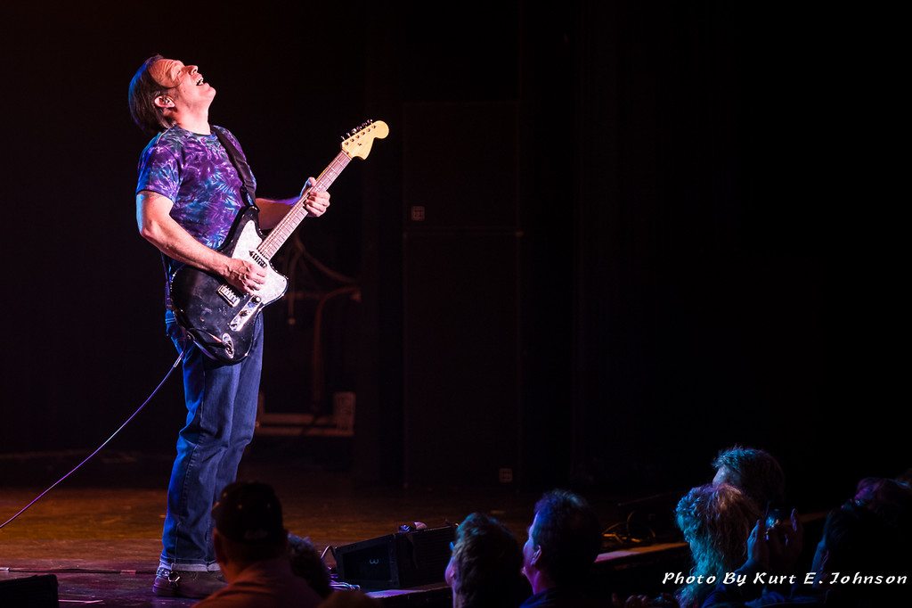 Tommy Castro rocks Lake Tahoe during a December 2014 appearance.