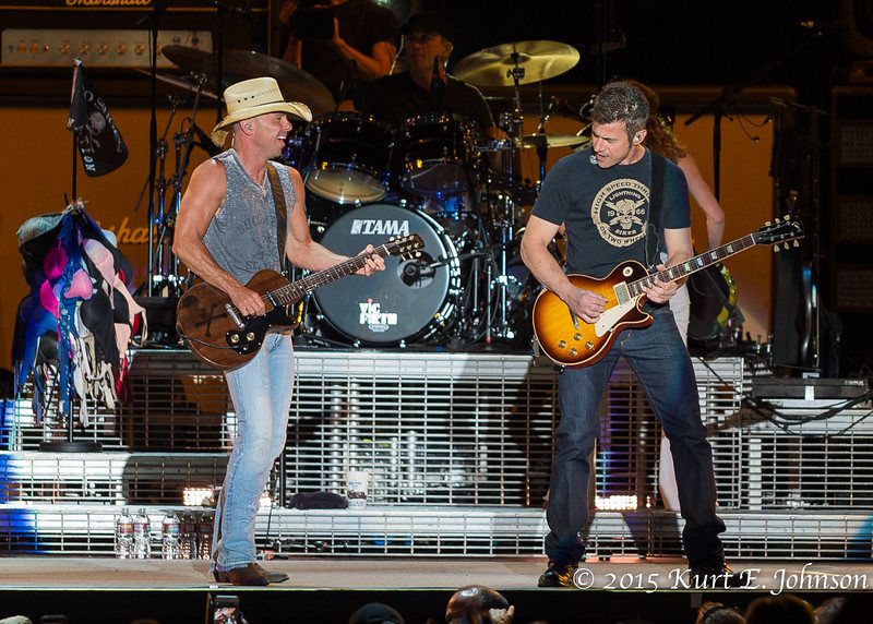 Kenny Chesney-Chase Rice @ Harvey's Outdoor Arena 07-22-2015-141-L