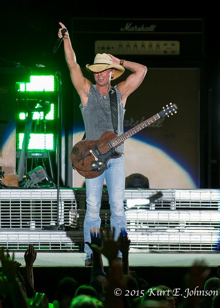 Kenny Chesney-Chase Rice @ Harvey's Outdoor Arena 07-22-2015-168-L