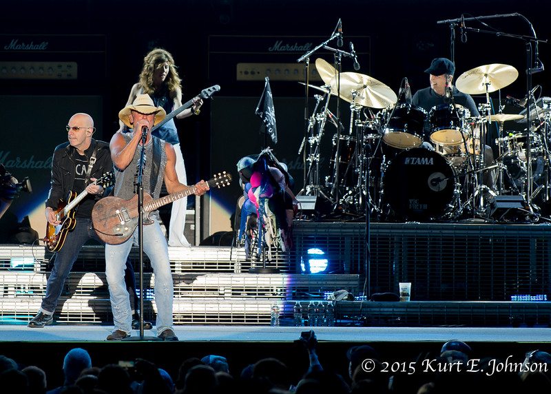 Kenny Chesney-Chase Rice @ Harvey's Outdoor Arena 07-22-2015-372-L