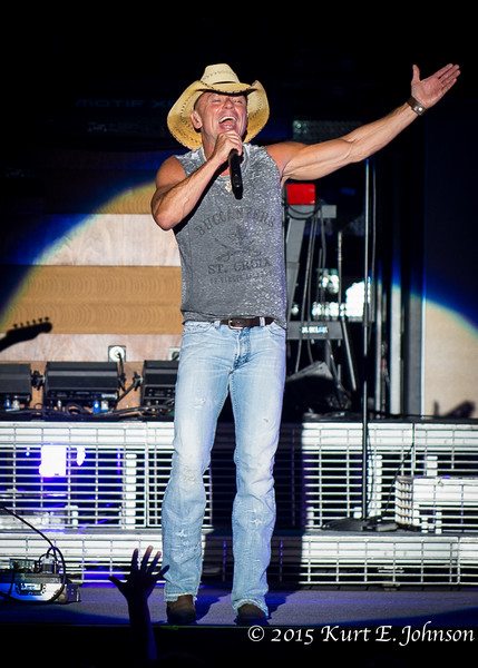 Kenny Chesney-Chase Rice @ Harvey's Outdoor Arena 07-22-2015-419-L