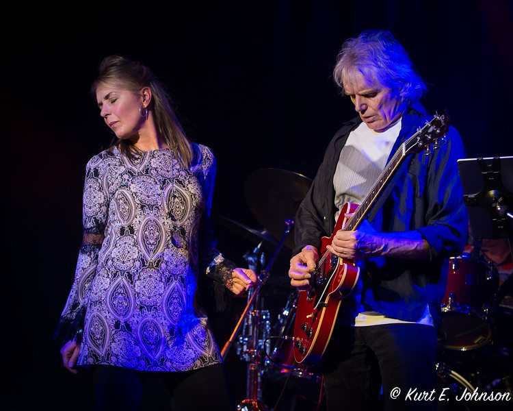 Carolyn Dolan & Big Red at The Hard Rock Tahoe 04-01-2016-566-L