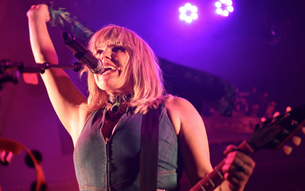 Grace Potter performs Mother Road, Stars in Lake Tahoe concert